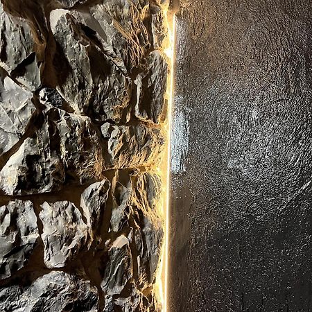Doormat#13 Black Mirror 塞萨洛尼基 外观 照片